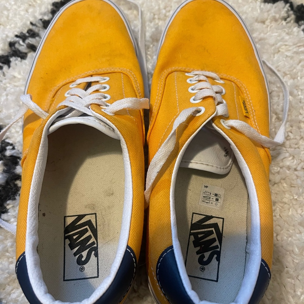 Yellow Vans - Picture 3 of 10